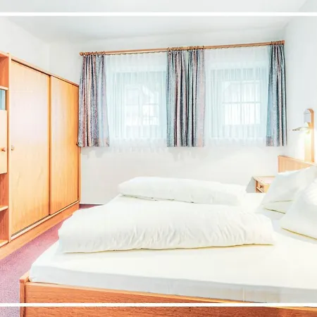 Gutshof - Urlaubsresort Hafele St. Jakob in Defereggen Exterior foto