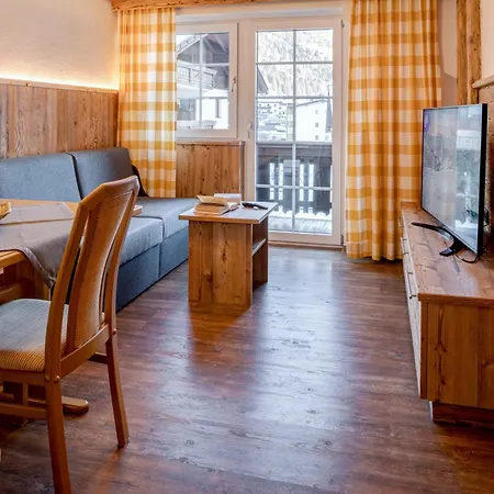 Gutshof - Urlaubsresort Hafele St. Jakob in Defereggen Exterior foto