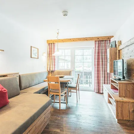 Gutshof - Urlaubsresort Hafele St. Jakob in Defereggen Exterior foto